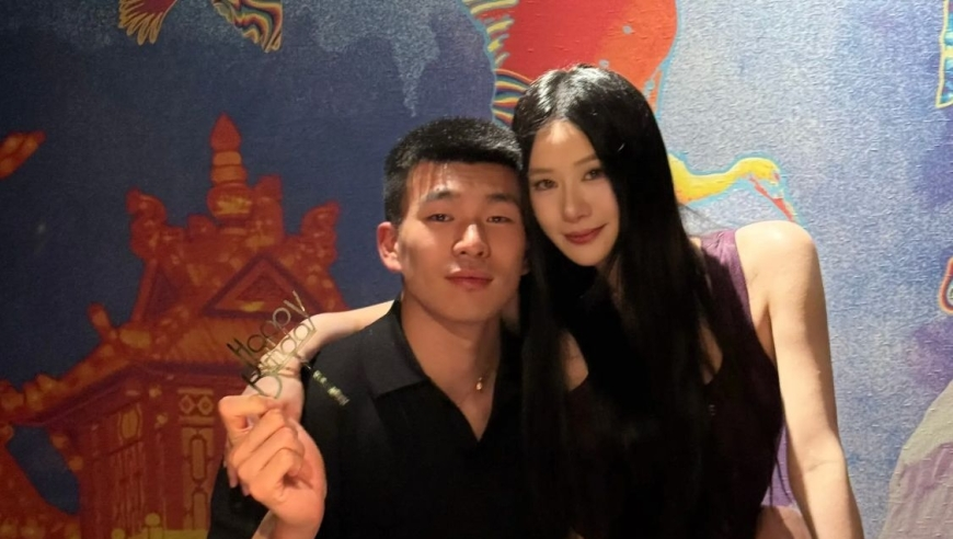 杨幂到底见证了内娱多少名场面,2025年香港今晚开,经典解释落实_工具版V15.48